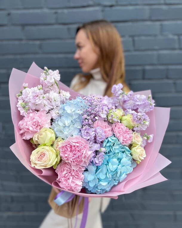 Букет "чупачупс 2", артикул F1251097 - 5700 рублей, доставка по городу. Flawery - доставка цветов