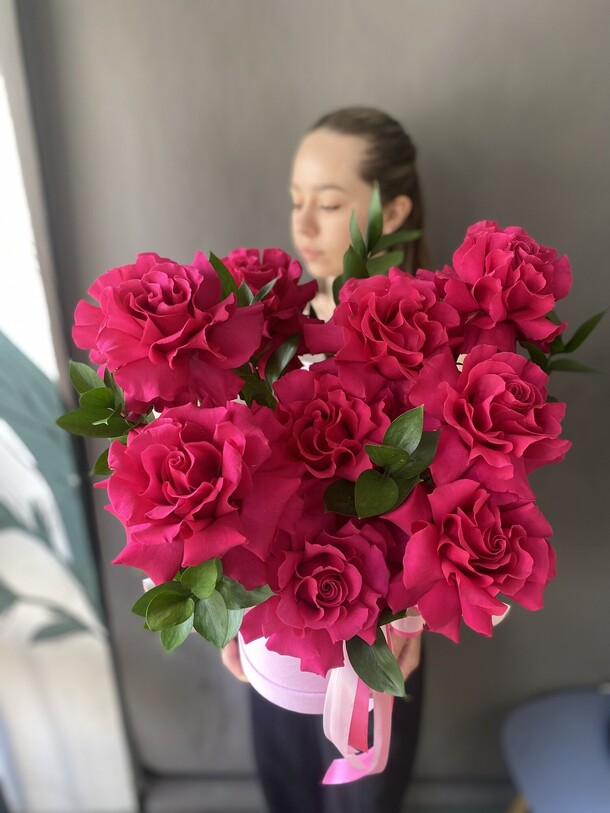 Композиция с французскими розами, артикул F1293758 - 6900 рублей, доставка по городу. Flawery - доставка цветов