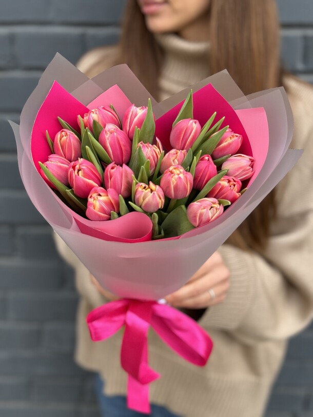 Букет из пионовидных тюльпанов, артикул F1390113 - 4800 рублей, доставка по городу. Flawery - доставка цветов