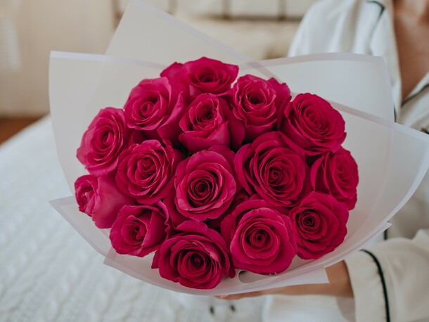 Букет из роз сорта "пинк флоид", артикул F1219262 - 5550 рублей, доставка по городу. Flawery - доставка цветов