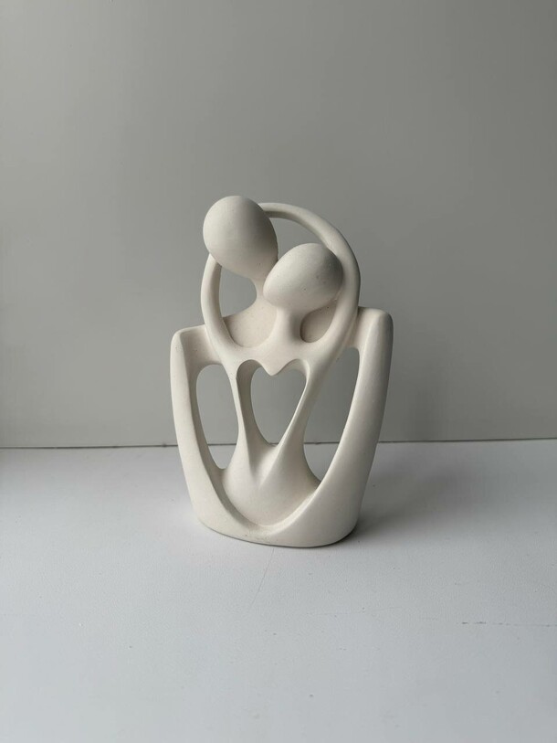 Гипсовая статуэтка "любовь", артикул F1365334 - 900 рублей, доставка по городу. Flawery - доставка цветов