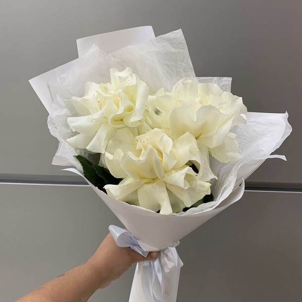 Ажурные розы, артикул F1324657 - 1850 рублей, доставка по городу. Flawery - доставка цветов