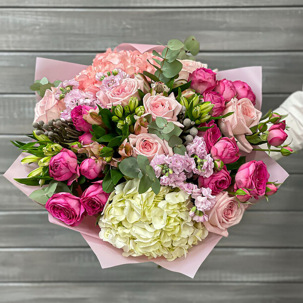 Букет розовый зефир, артикул F1248207 - 15786 рублей, доставка по городу. Flawery - доставка цветов