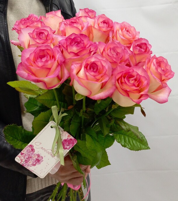 Букет 15 роз джумилия, артикул F1347485 - 4983 рублей, доставка по городу. Flawery - доставка цветов