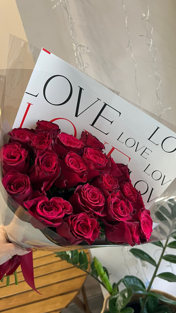 Букет из роз 15 шт, артикул F1372263 - 2890 рублей, доставка по городу. Flawery - доставка цветов