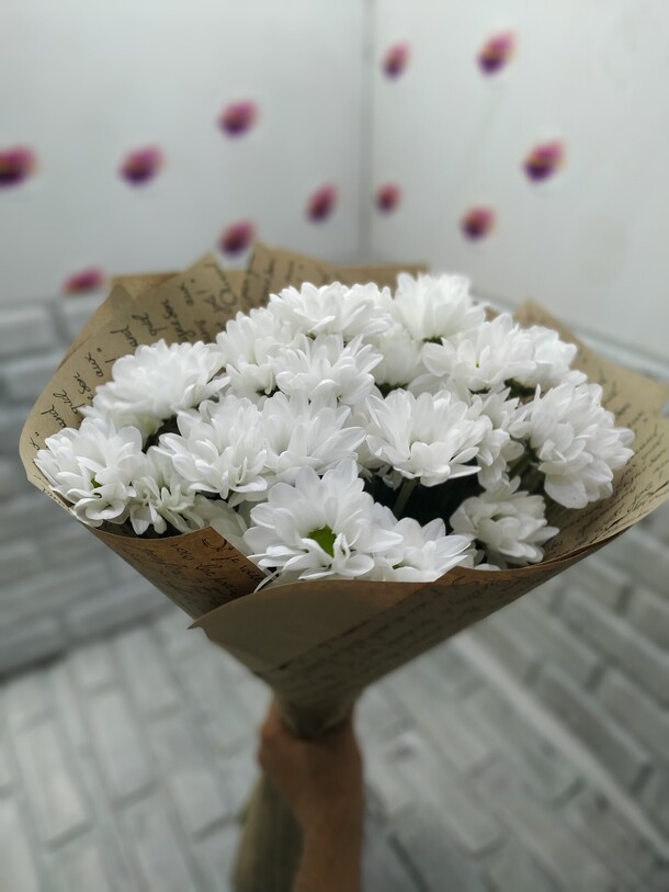 Букет из хризантем, артикул F1136539 - 5200 рублей, доставка по городу. Flawery - доставка цветов