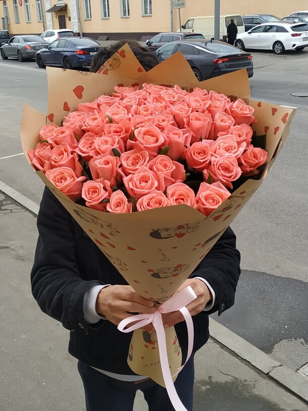 Love is букет из роз, артикул F1142073 - 12200 рублей, доставка по городу. Flawery - доставка цветов