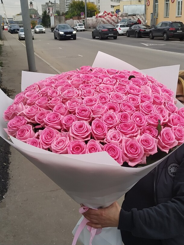 101 розовая роза, артикул F1143449 - 29605 рублей, доставка по городу. Flawery - доставка цветов