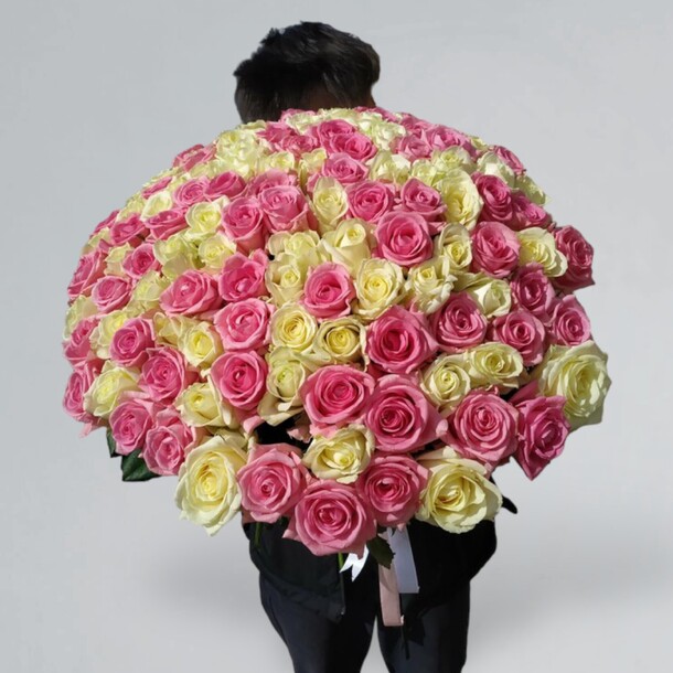 101 микс из роз, артикул F1146697 - 25567 рублей, доставка по городу. Flawery - доставка цветов