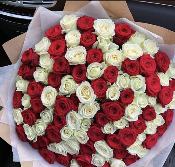 101 микс из роз, артикул F1148121 - 26360 рублей, доставка по городу. Flawery - доставка цветов