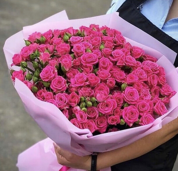 Кустовая роза, артикул F1148136 - 18938 рублей, доставка по городу. Flawery - доставка цветов