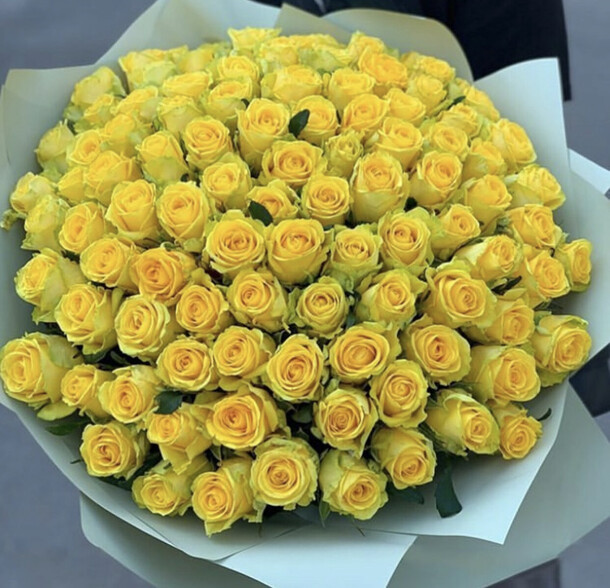 75 желтая роза, артикул F1148159 - 20419 рублей, доставка по городу. Flawery - доставка цветов