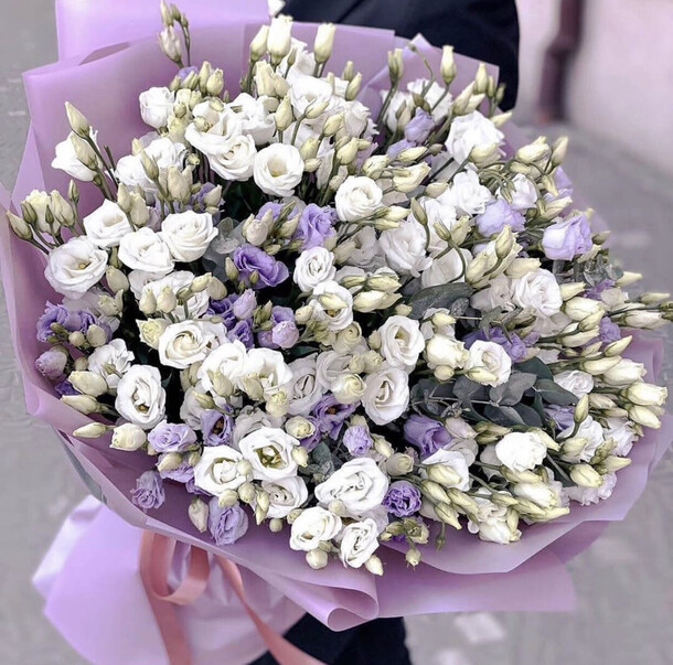 Букет из эустом, артикул F1148206 - 15919 рублей, доставка по городу. Flawery - доставка цветов