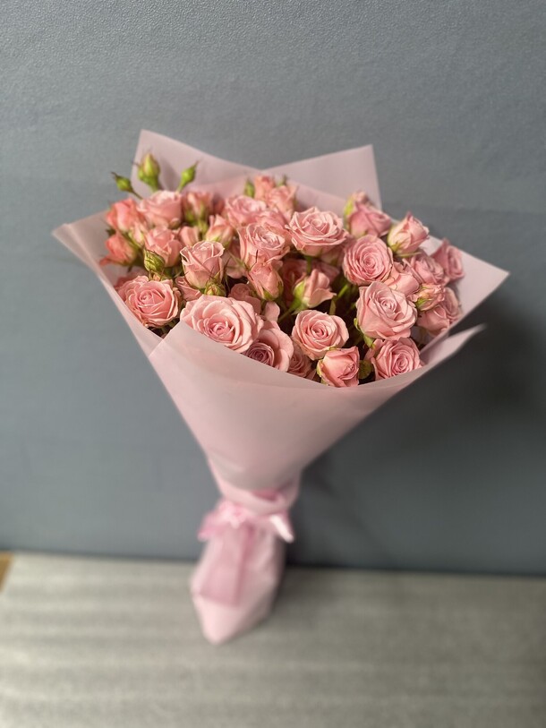 Кустовая роза «нежность», артикул F1159921 - 10409 рублей, доставка по городу. Flawery - доставка цветов