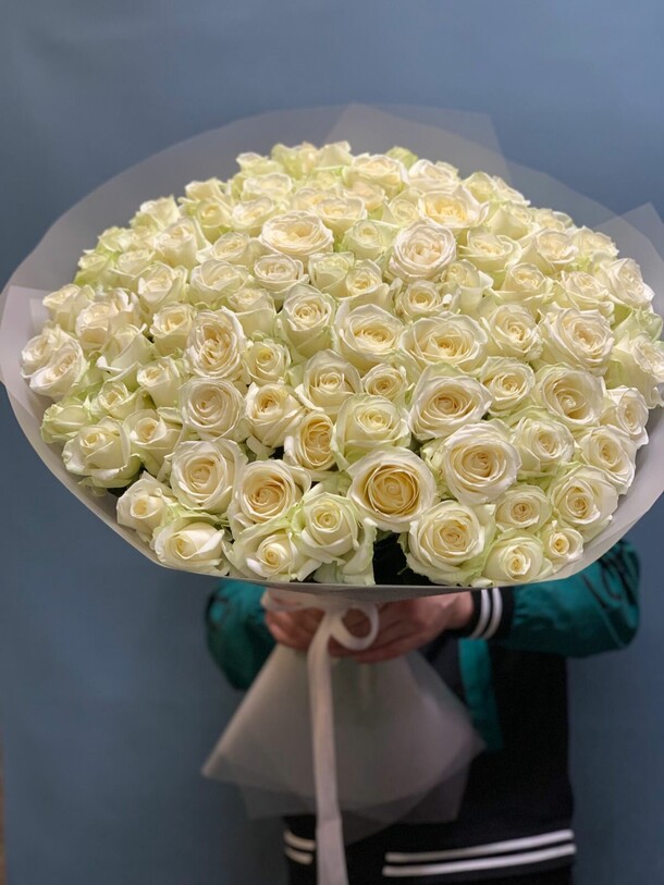 101 белая роза, артикул F1192385 - 26300 рублей, доставка по городу. Flawery - доставка цветов