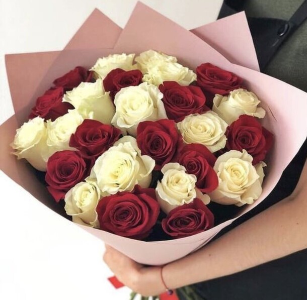 Букет «гламур», артикул F1272335 - 4740 рублей, доставка по городу. Flawery - доставка цветов