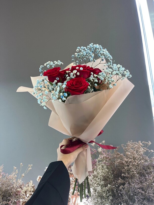 Букет «айфер», артикул F1302760 - 2199 рублей, доставка по городу. Flawery - доставка цветов