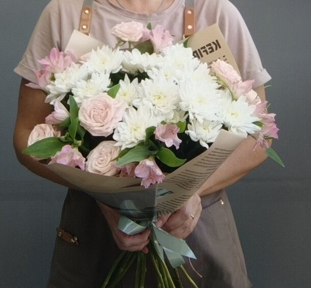 Букет "зефир-2", артикул F1446317 - 3913 рублей, доставка по городу. Flawery - доставка цветов