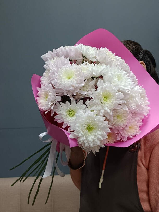 Букет "мами 2", артикул F1491968 - 3241 рублей, доставка по городу. Flawery - доставка цветов