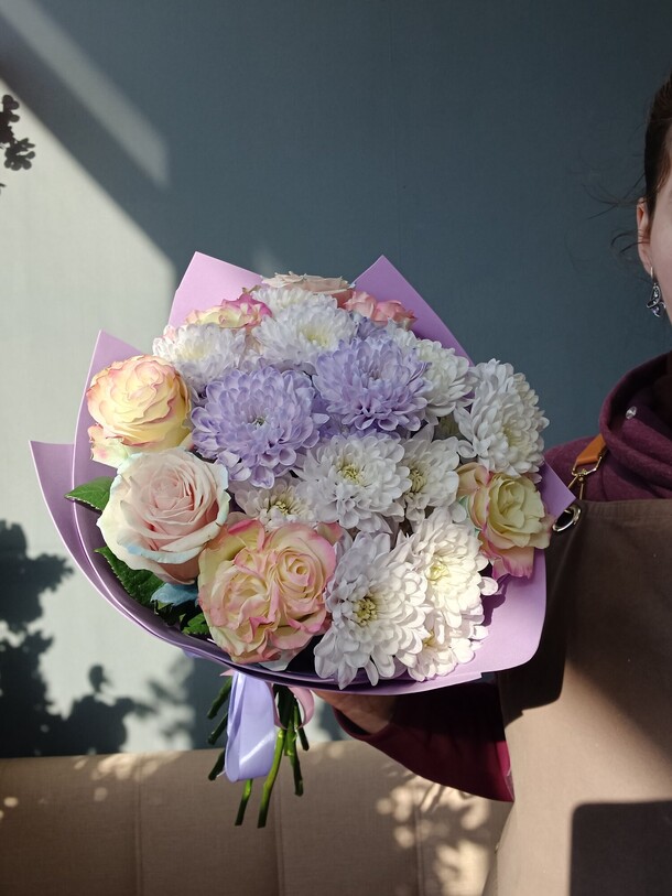 Букет "ажур", артикул F1537375 - 3770 рублей, доставка по городу. Flawery - доставка цветов