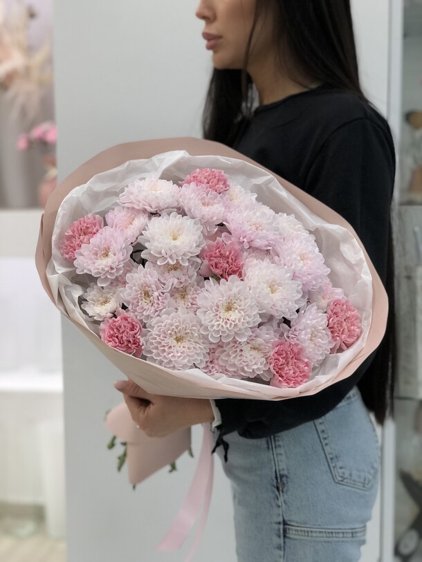 Пинки, артикул F1338301 - 5500 рублей, доставка по городу. Flawery - доставка цветов