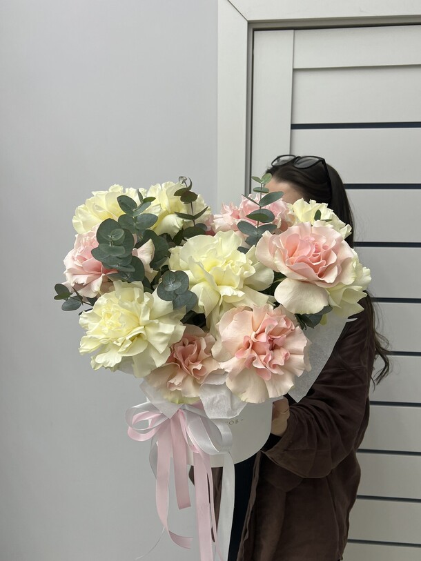 Французские розы, артикул F1346594 - 10500 рублей, доставка по городу. Flawery - доставка цветов