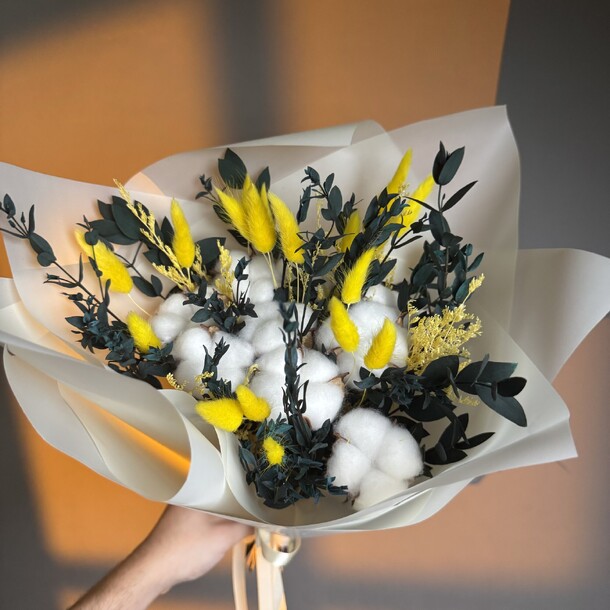 Букет хлопка и эвкалипта, артикул F1339517 - 3223 рублей, доставка по городу. Flawery - доставка цветов