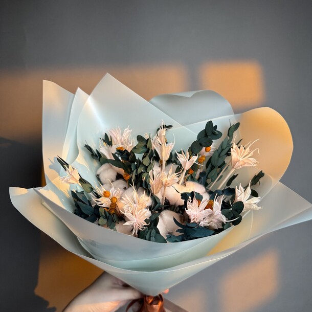 Перламутровый букет, артикул F1389827 - 3545 рублей, доставка по городу. Flawery - доставка цветов