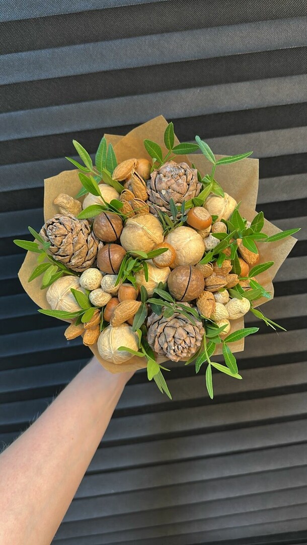 Ореховый мини, артикул F1497151 - 2890 рублей, доставка по городу. Flawery - доставка цветов