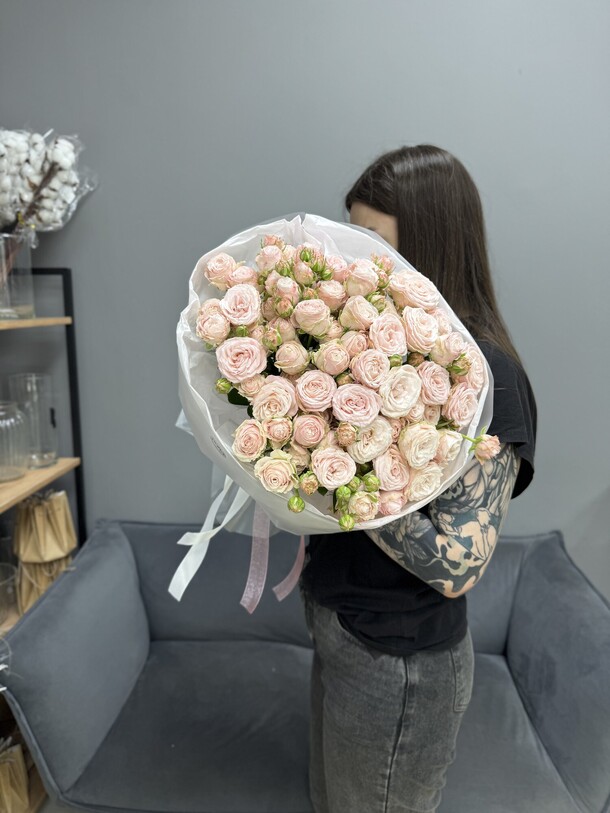 Букет bombastic l b25, артикул F1234500 - 8460 рублей, доставка по городу. Flawery - доставка цветов