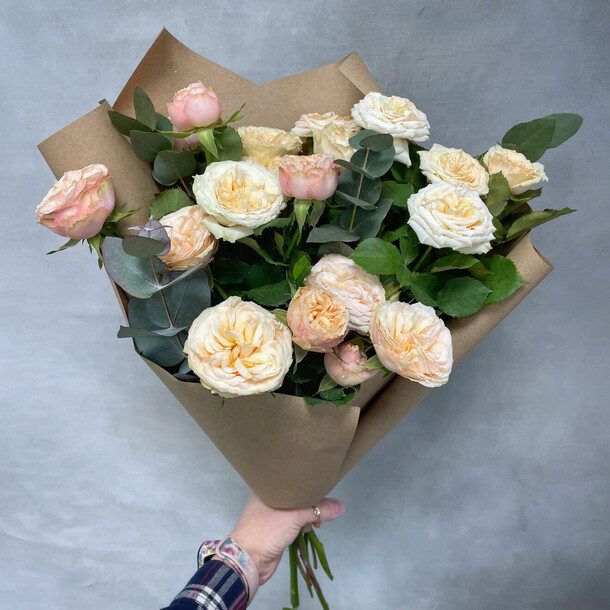 Букет роз, артикул F1236758 - 6930 рублей, доставка по городу. Flawery - доставка цветов