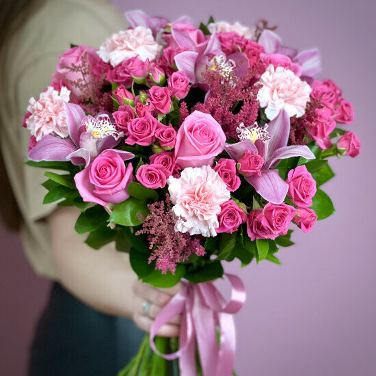 Сборный букет «розовый букет», артикул F1238486 - 6930 рублей, доставка по городу. Flawery - доставка цветов