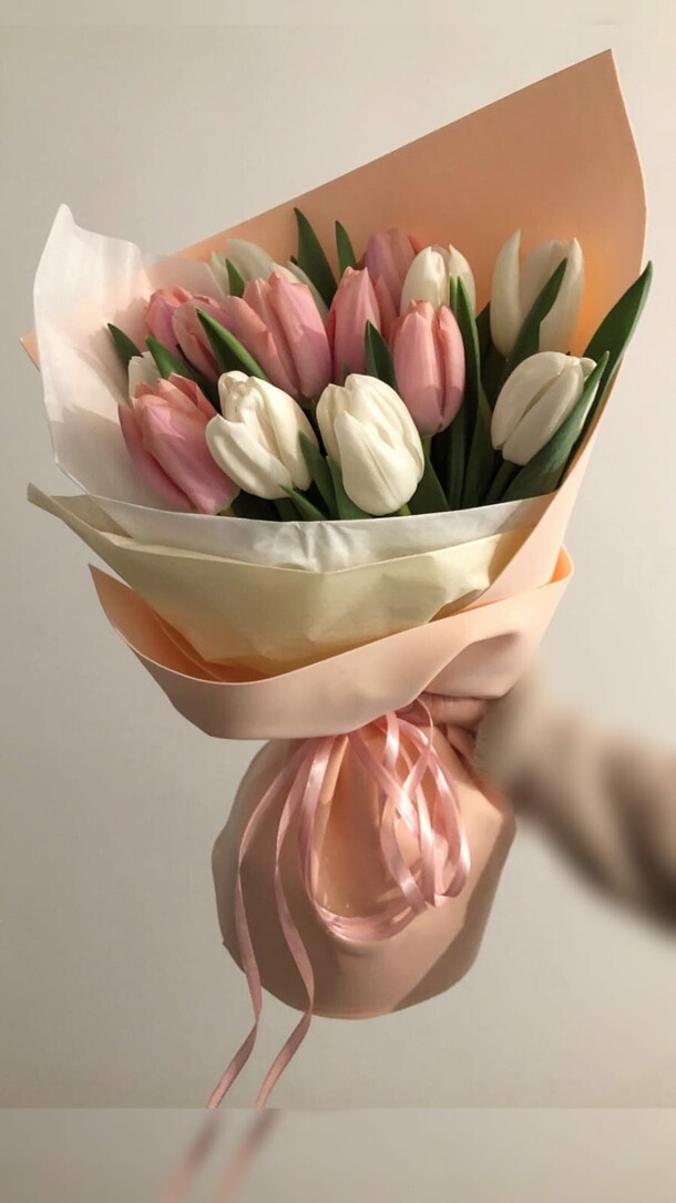 Букет тюльпанов, артикул F1252903 - 5060 рублей, доставка по городу. Flawery - доставка цветов