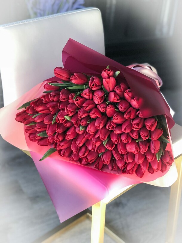 101 тюльпан, артикул F1252921 - 29920 рублей, доставка по городу. Flawery - доставка цветов