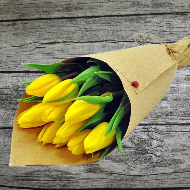 Букет тюльпанов, артикул F1252924 - 3300 рублей, доставка по городу. Flawery - доставка цветов