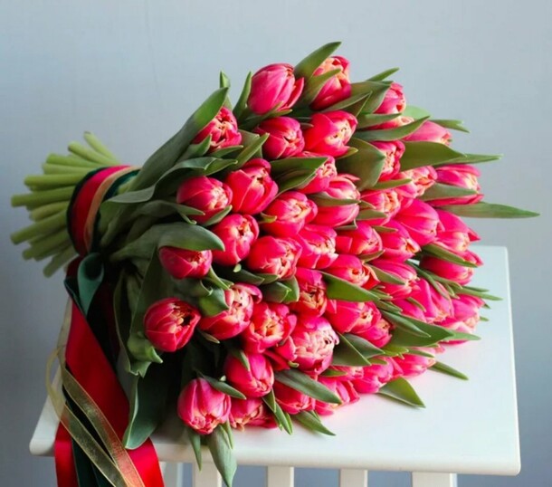 Букет тюльпанов, артикул F1254616 - 18810 рублей, доставка по городу. Flawery - доставка цветов