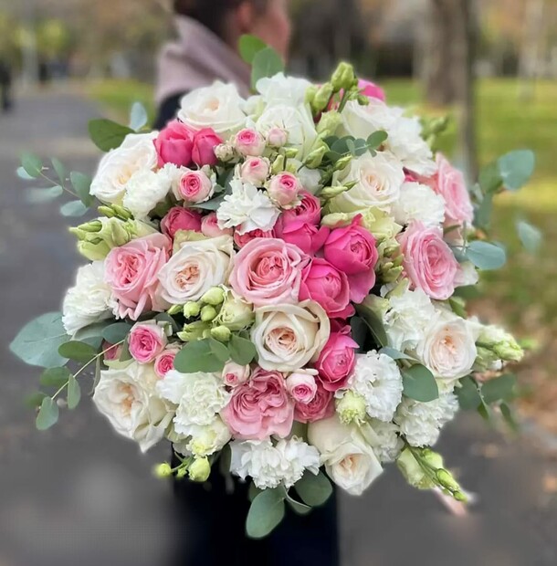 Авторский букет «соблазн», артикул F1254850 - 18150 рублей, доставка по городу. Flawery - доставка цветов