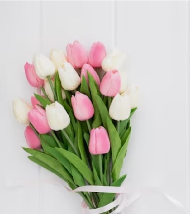 Букет тюльпанов, артикул F1255122 - 4290 рублей, доставка по городу. Flawery - доставка цветов