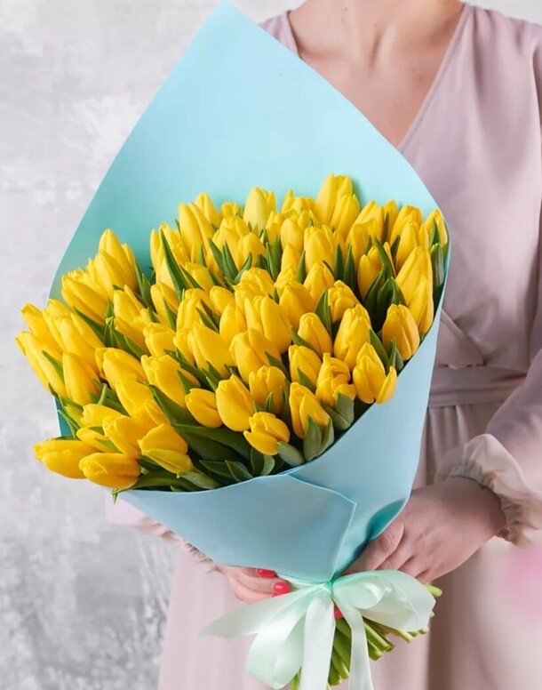 Букет тюльпанов xxl, артикул F1255134 - 29645 рублей, доставка по городу. Flawery - доставка цветов