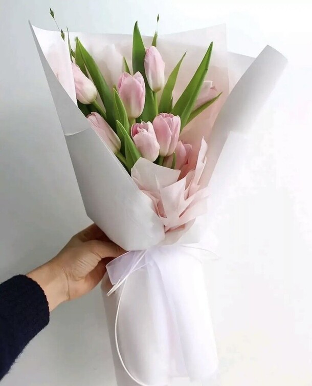 Букет тюльпанов, артикул F1255457 - 3080 рублей, доставка по городу. Flawery - доставка цветов