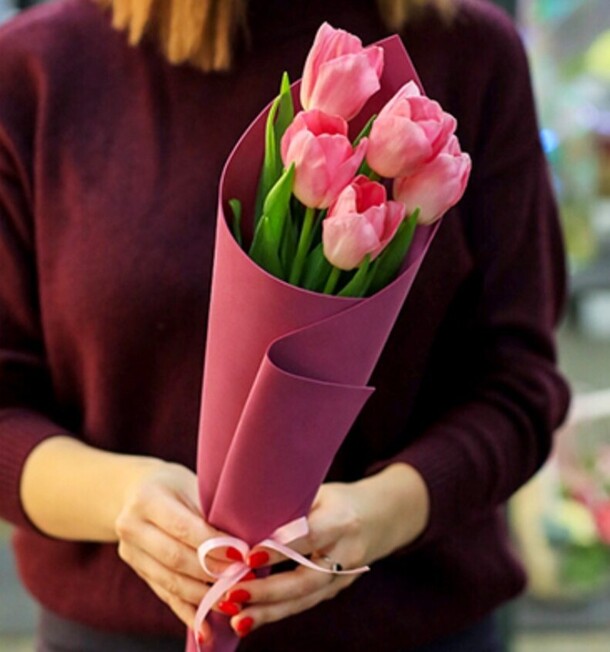 Букет тюльпанов, артикул F1255651 - 1760 рублей, доставка по городу. Flawery - доставка цветов