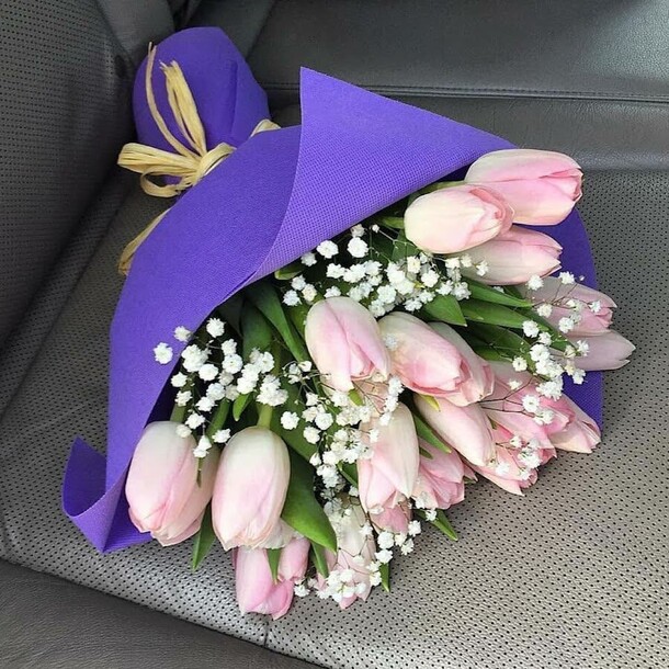 Букет нежных тюльпанов, артикул F1255898 - 5610 рублей, доставка по городу. Flawery - доставка цветов