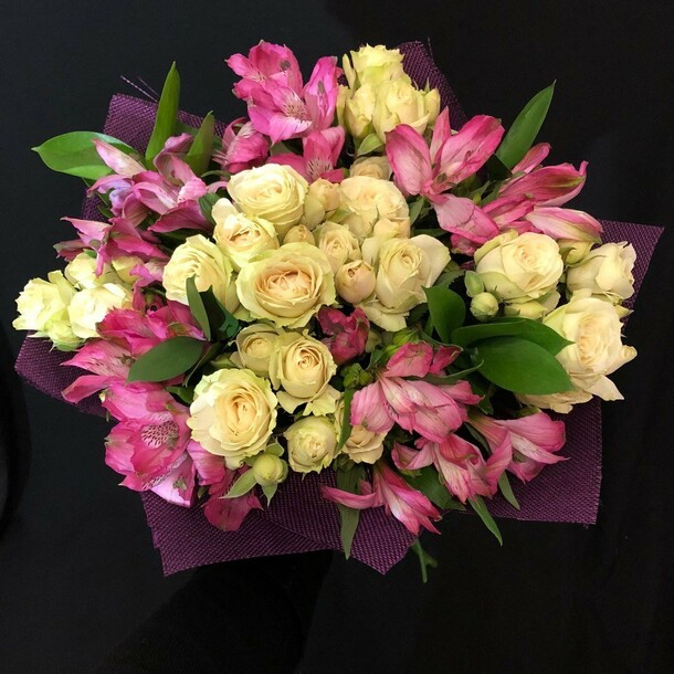 Букет цветов, артикул F1255984 - 4510 рублей, доставка по городу. Flawery - доставка цветов