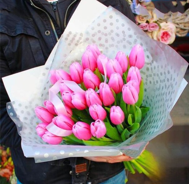 Букет тюльпанов, артикул F1256559 - 10340 рублей, доставка по городу. Flawery - доставка цветов