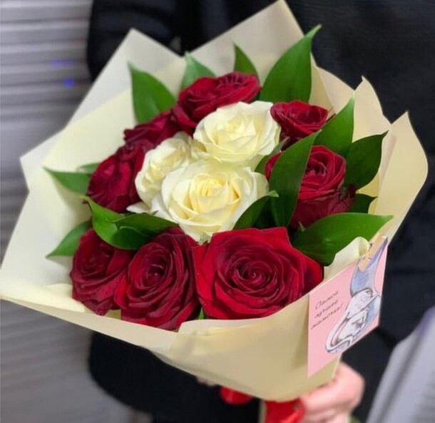 Букет роз, артикул F1256623 - 5005 рублей, доставка по городу. Flawery - доставка цветов