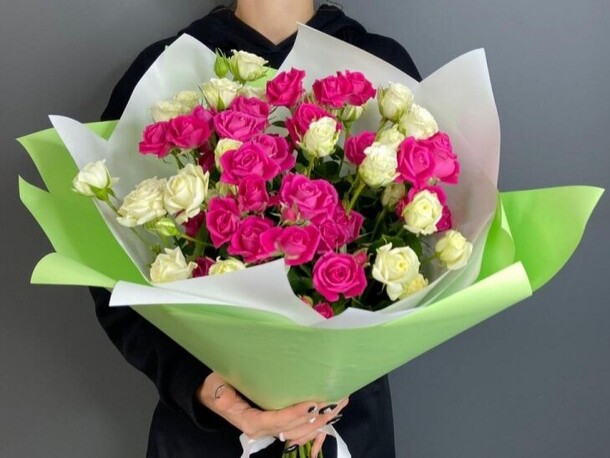 Букет роз, артикул F1256633 - 3520 рублей, доставка по городу. Flawery - доставка цветов