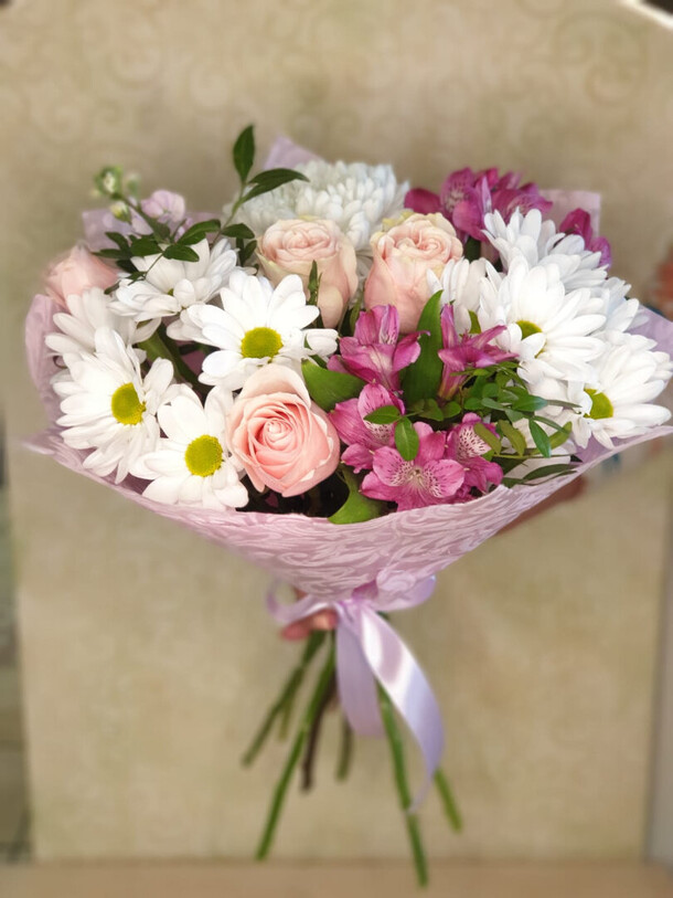 Букет цветов, артикул F1256686 - 4400 рублей, доставка по городу. Flawery - доставка цветов