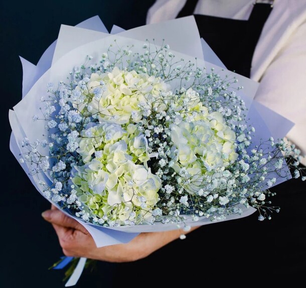 Букет " облака", артикул F1268588 - 3740 рублей, доставка по городу. Flawery - доставка цветов