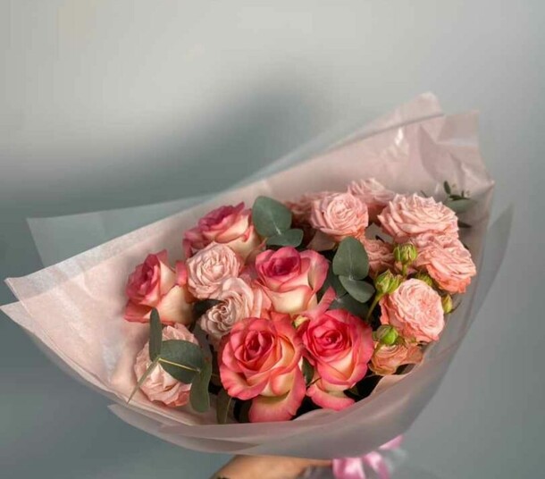 Букет роз, артикул F1268831 - 4345 рублей, доставка по городу. Flawery - доставка цветов