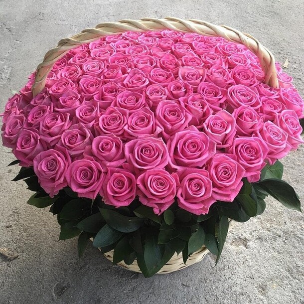 Букет розовых роз в корзине, артикул F1334967 - 65000 рублей, доставка по городу. Flawery - доставка цветов